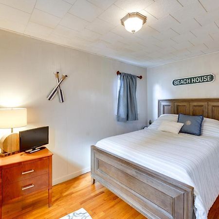 Ludington Vacation Rental - Walk To Lake Michigan! Екстер'єр фото