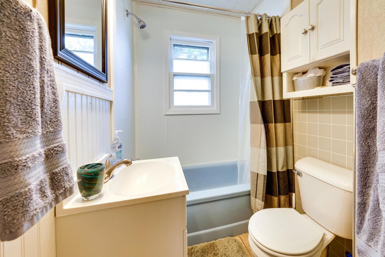 Ludington Vacation Rental - Walk To Lake Michigan! Екстер'єр фото